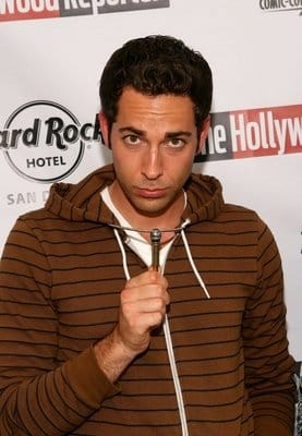 Zachary Levi Xposter Print Lhw #Lhg